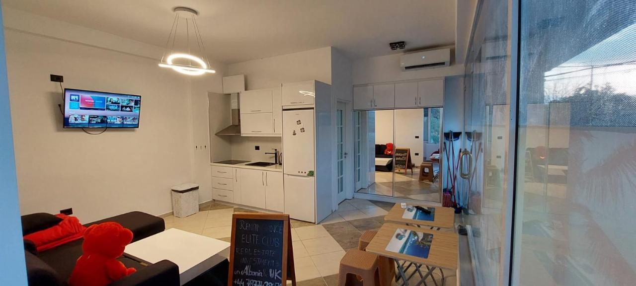 Apartment Thousand Kisses Sarande Exterior photo